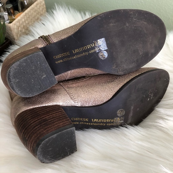 Chinese Laundry strawberry fields gold boots - Picture 5 of 6